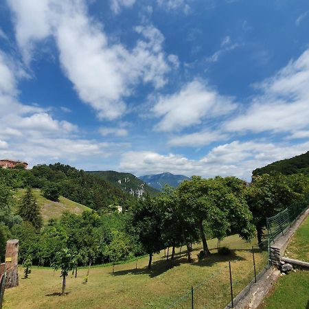Albergo Speranza Spiazzi Di Monte Baldo 스피아찌 디 카프리노 외부 사진