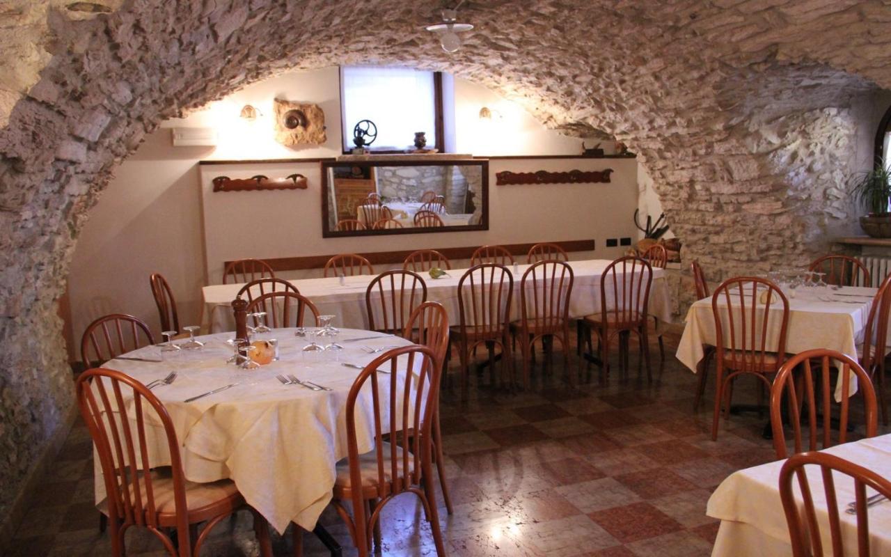 Albergo Speranza Spiazzi Di Monte Baldo 스피아찌 디 카프리노 외부 사진