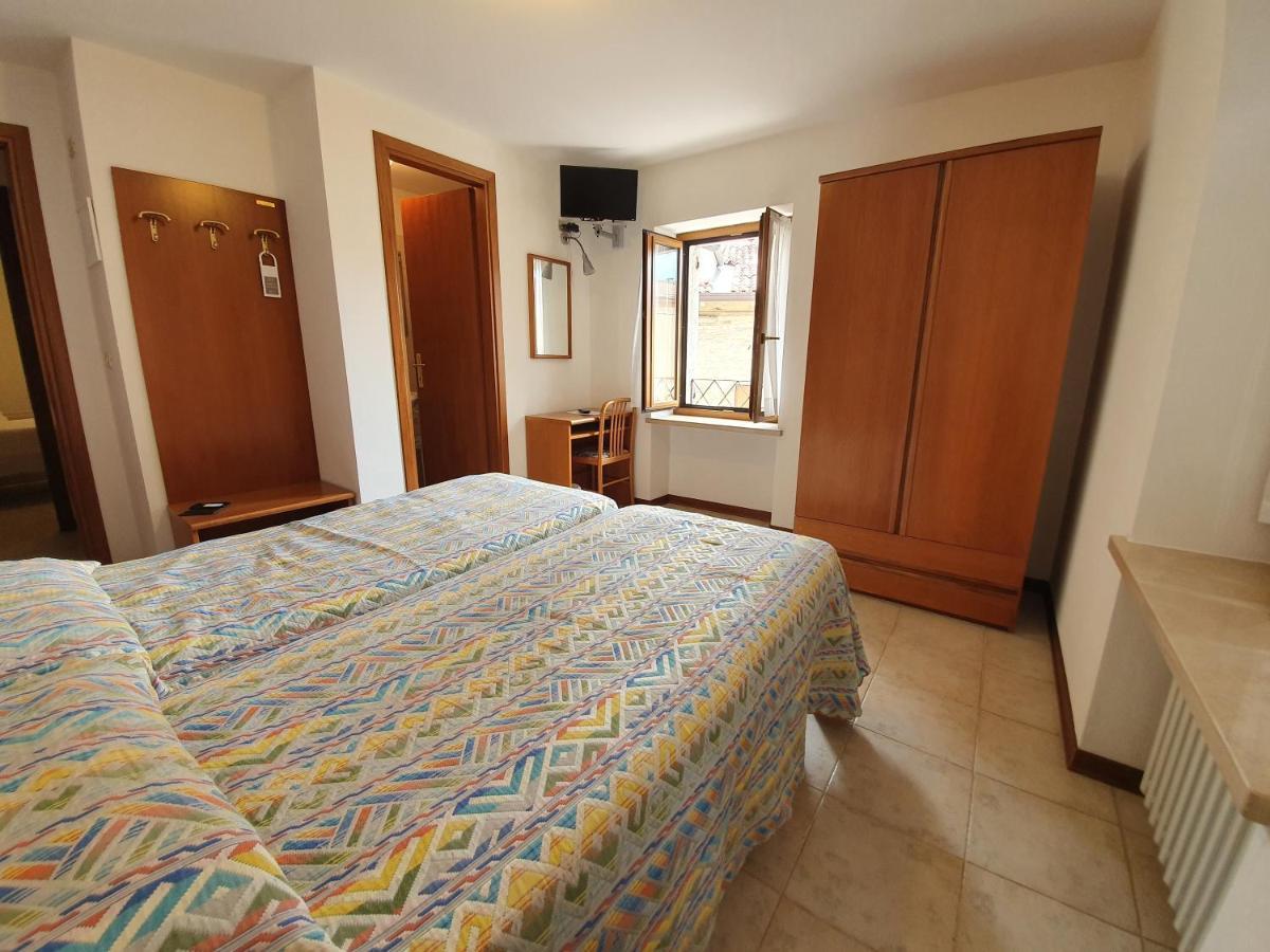 Albergo Speranza Spiazzi Di Monte Baldo 스피아찌 디 카프리노 외부 사진