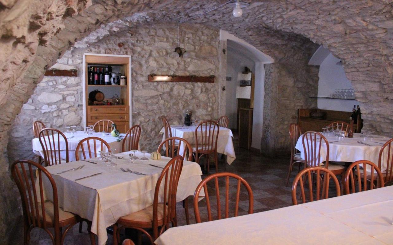 Albergo Speranza Spiazzi Di Monte Baldo 스피아찌 디 카프리노 외부 사진