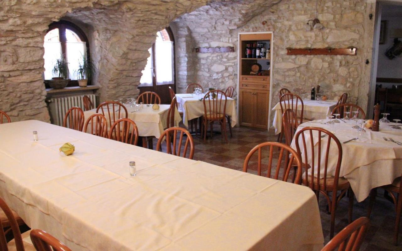 Albergo Speranza Spiazzi Di Monte Baldo 스피아찌 디 카프리노 외부 사진